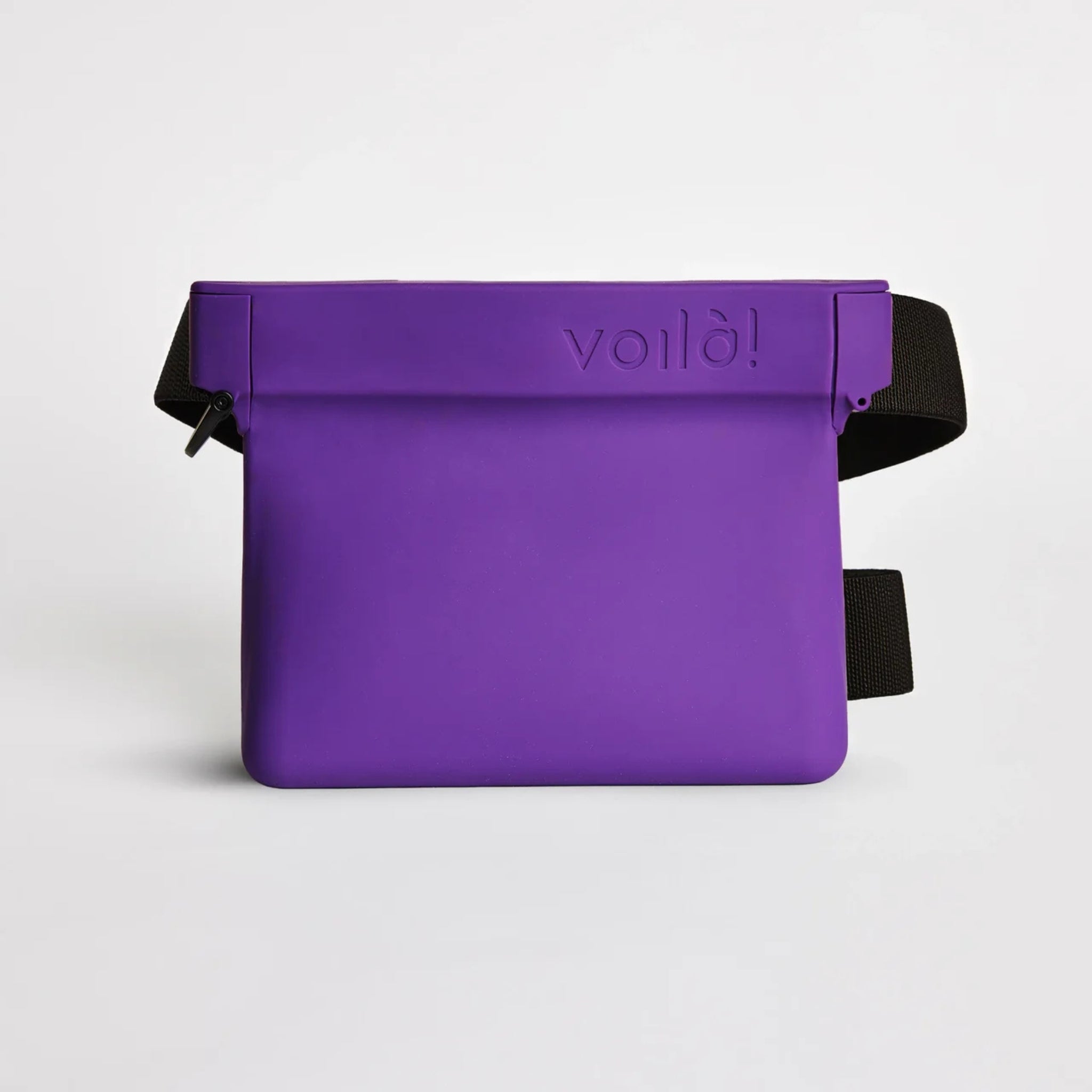 Front view of the Aubergine Ultimate Treat Pouch The Large by Voilà Pets with adjustable black belt