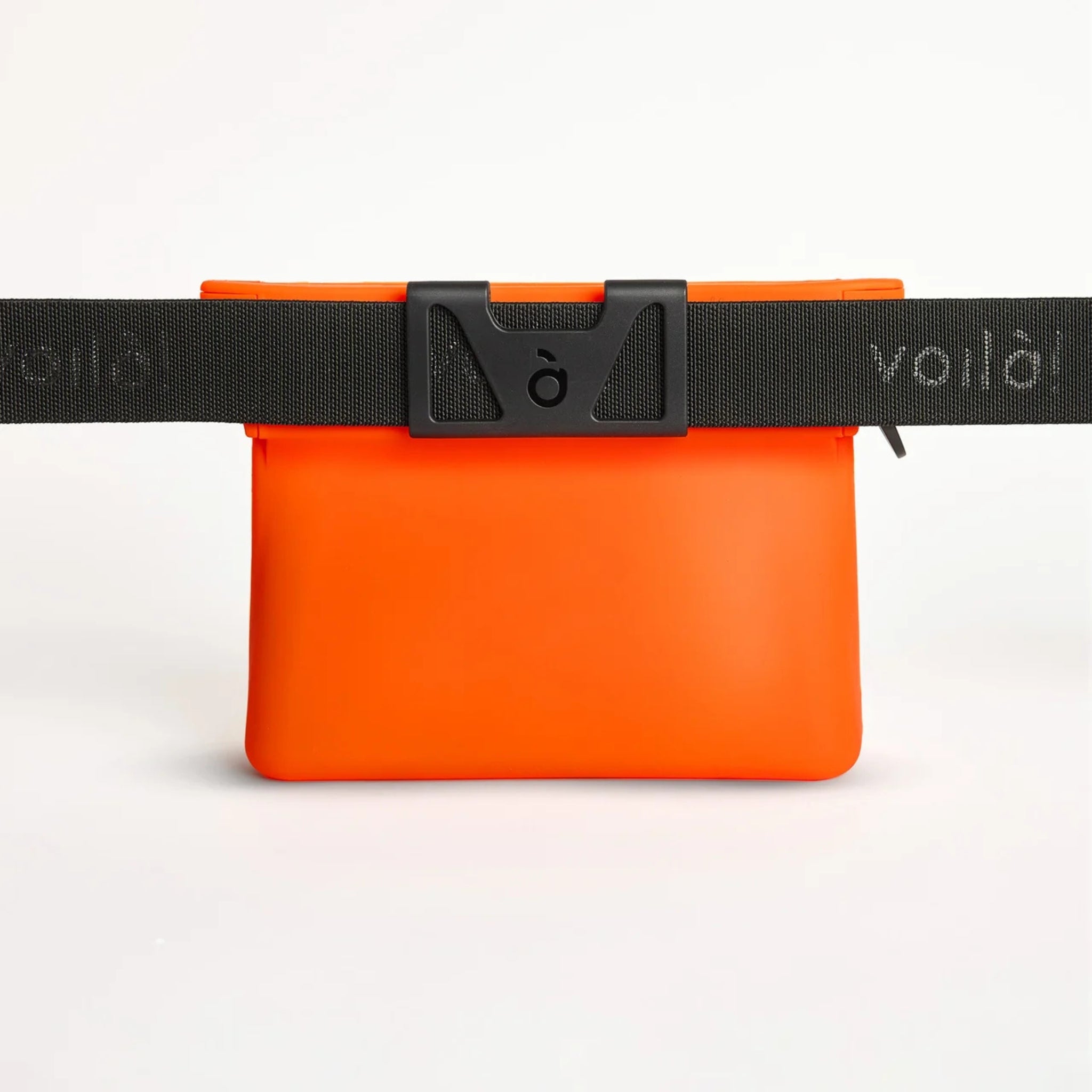 Back view of the Clementine Ultimate Treat Pouch The Large by Voilà Pets with adjustable Ultimate Belt