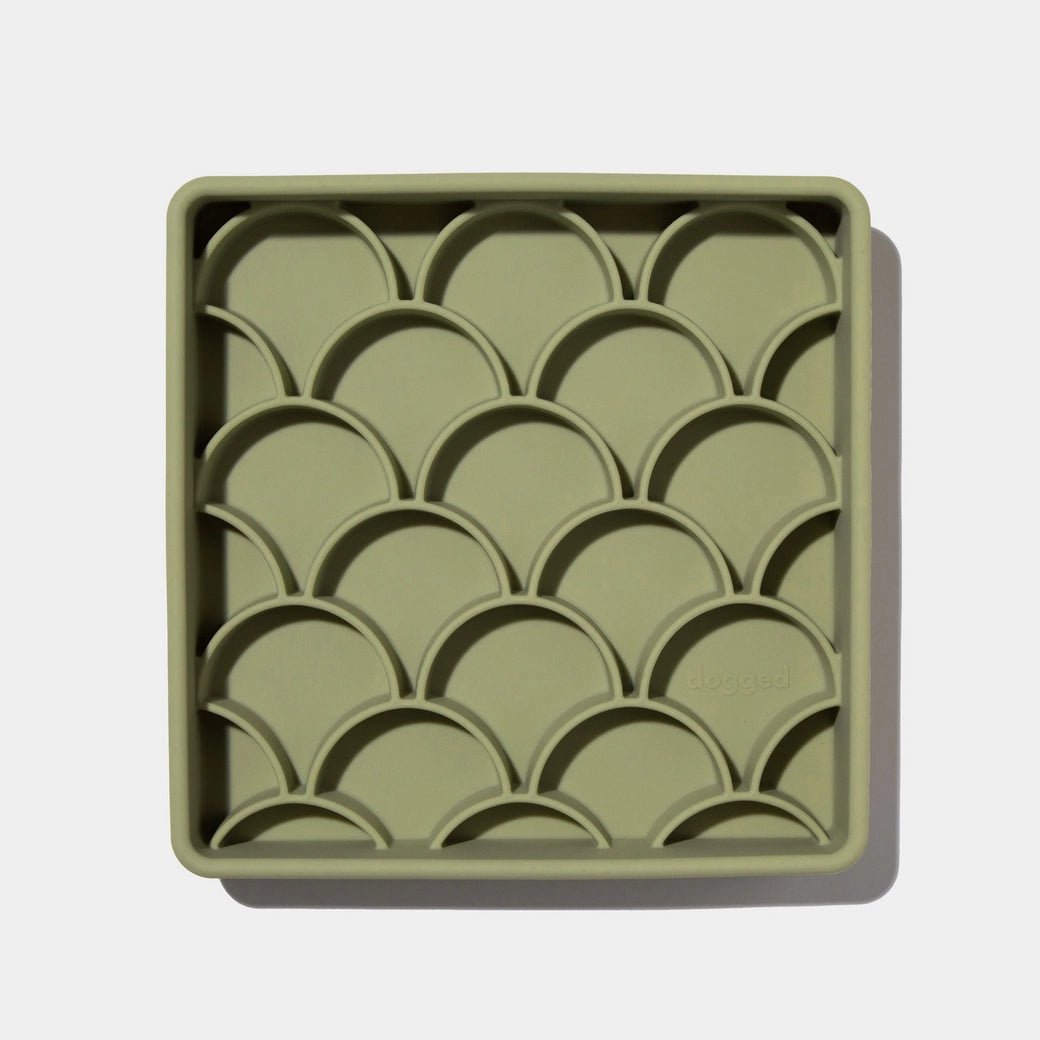 Dog Slow Feeder - 3 - in - 1 Fish Scale Olive - Dogged - La Maison Mou