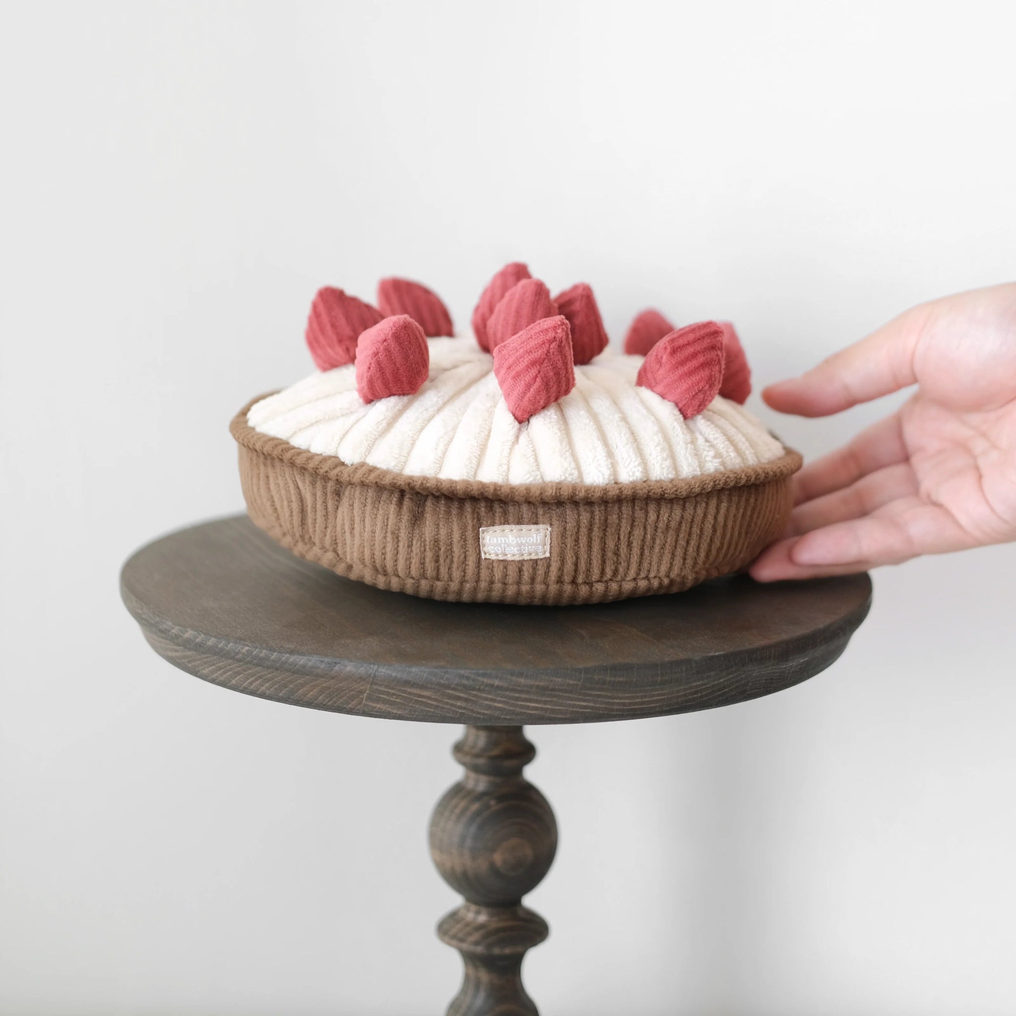 Enrichement Dog Toy - Berry Pie - Lambwolf Collective - La Maison Mou