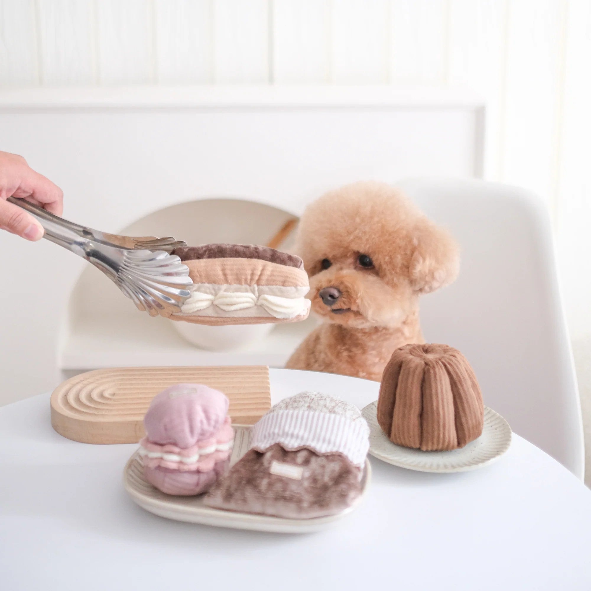 Enrichment Dog Toy - Eclair - Lambwolf Collective - La Maison Mou